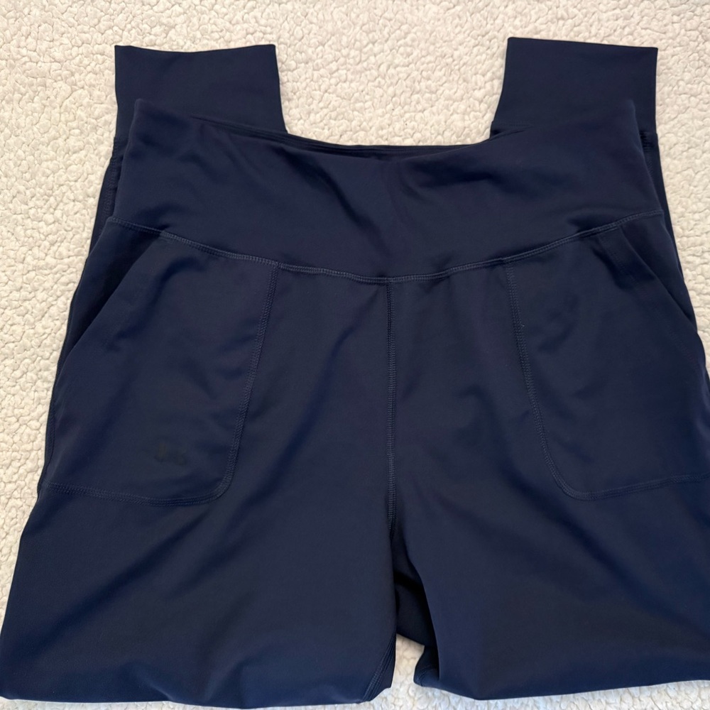 Under Armour Women's Motion Jogger in Navy NWOT